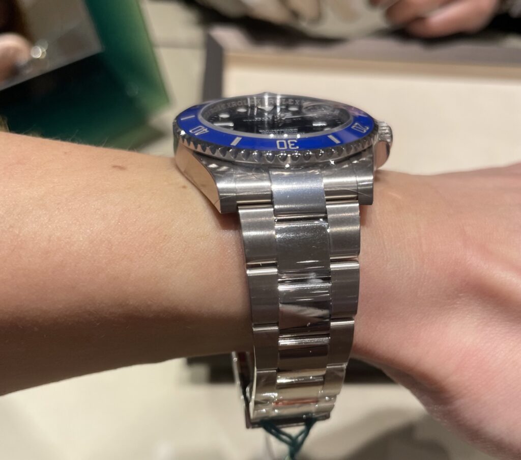 青サブ 】ROLEX サブマリーナー 126619LB を試着したのでサクッとご 