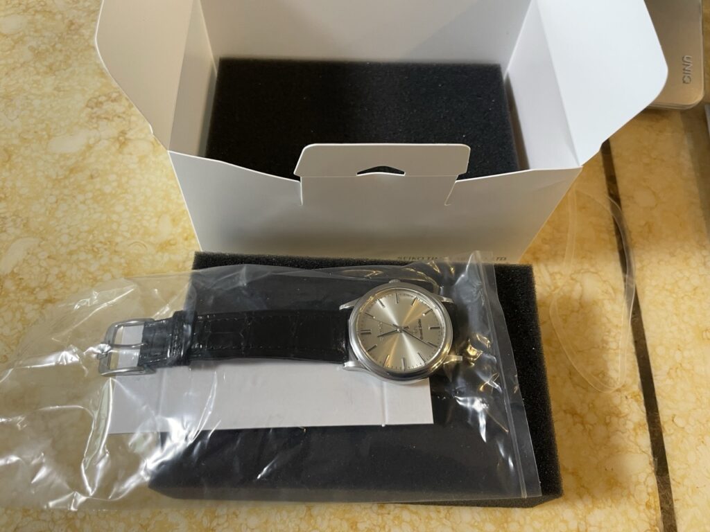 グランドセイコー　コンプリートサービス　開封